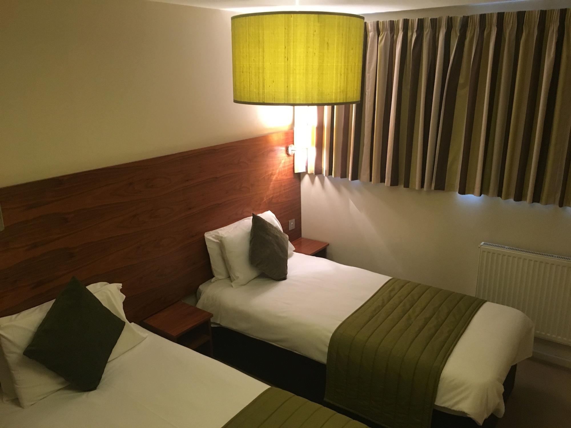 Stockwood Hotel - Luton Airport Extérieur photo