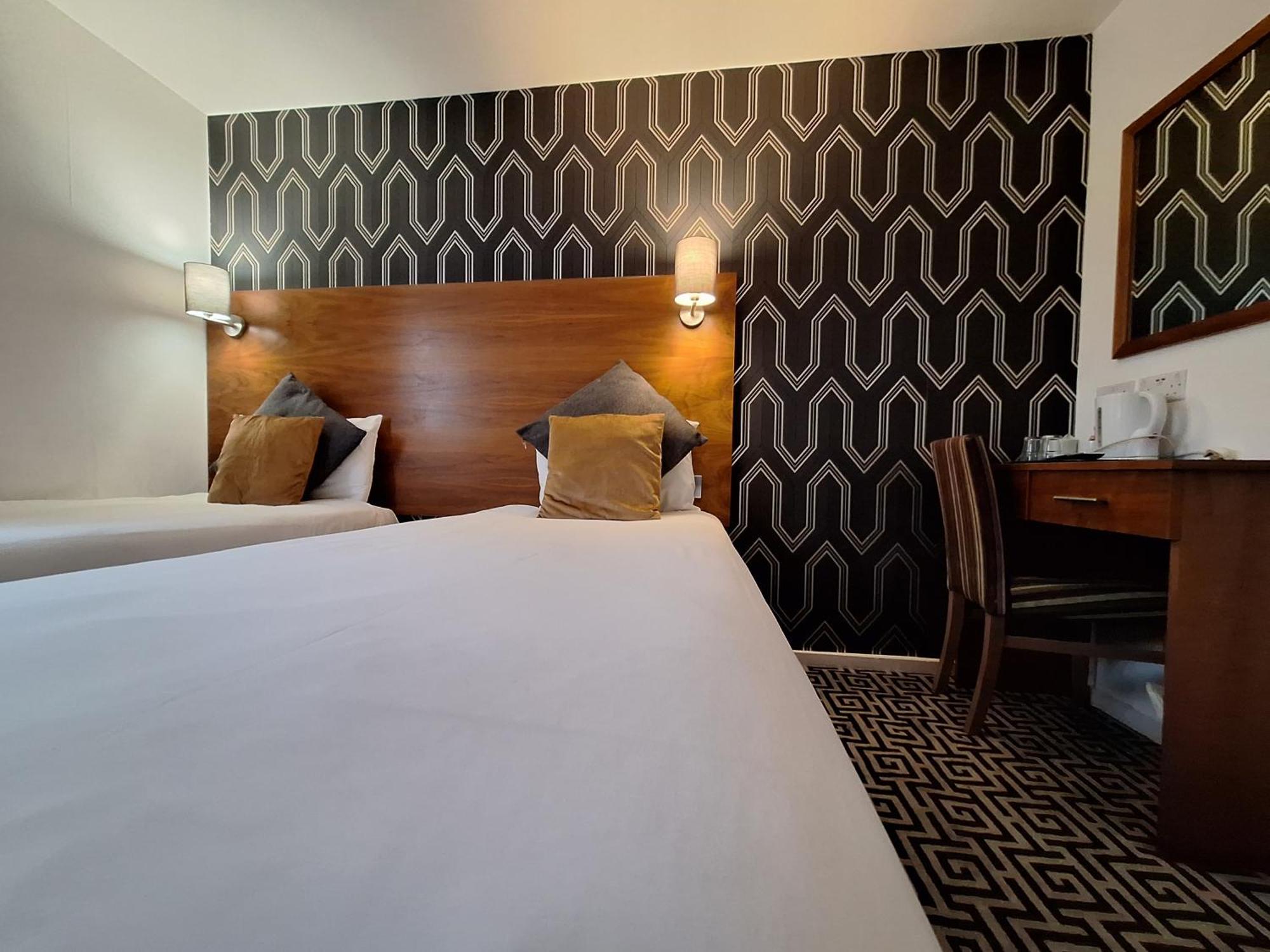 Stockwood Hotel - Luton Airport Extérieur photo