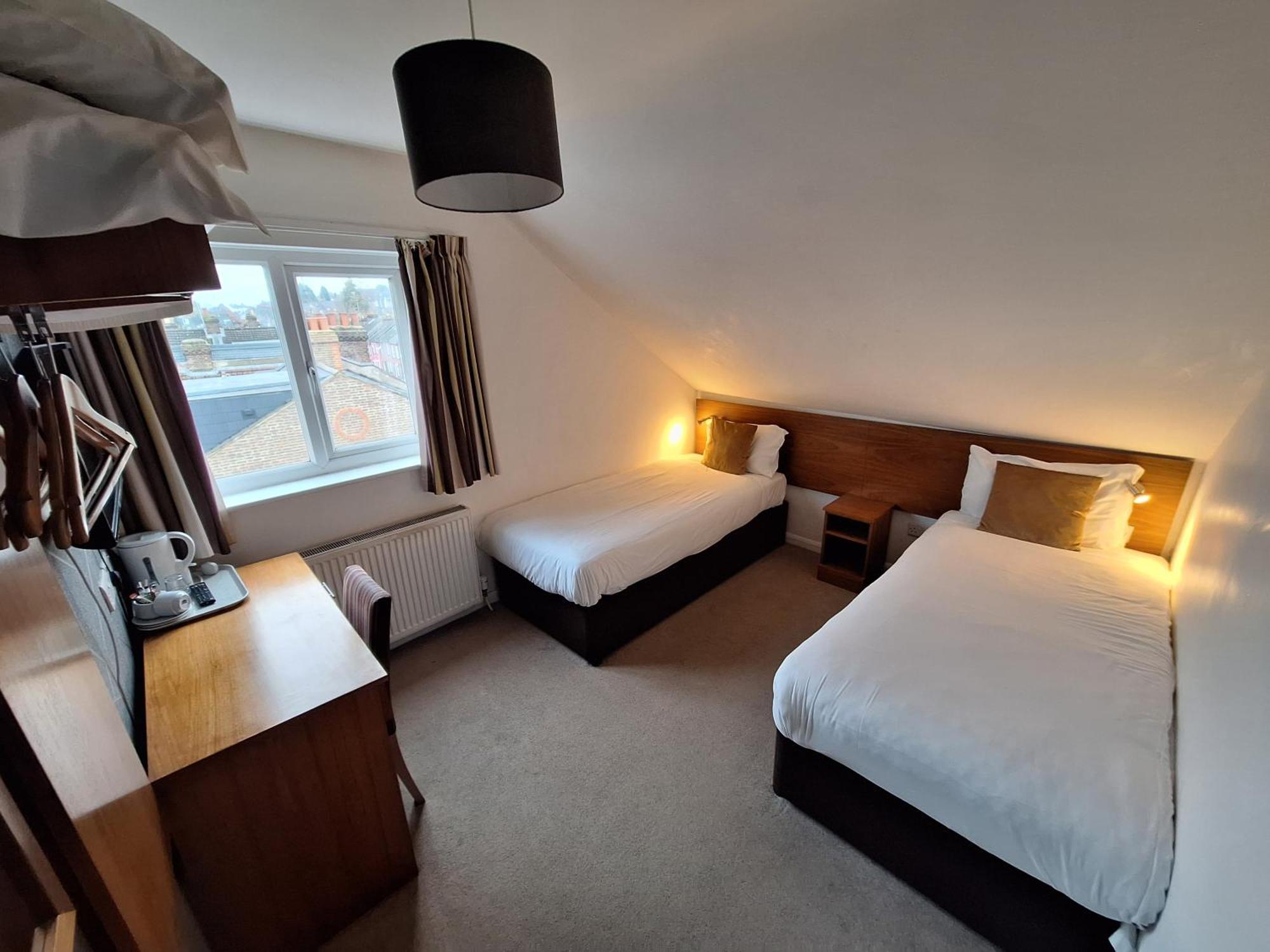 Stockwood Hotel - Luton Airport Extérieur photo