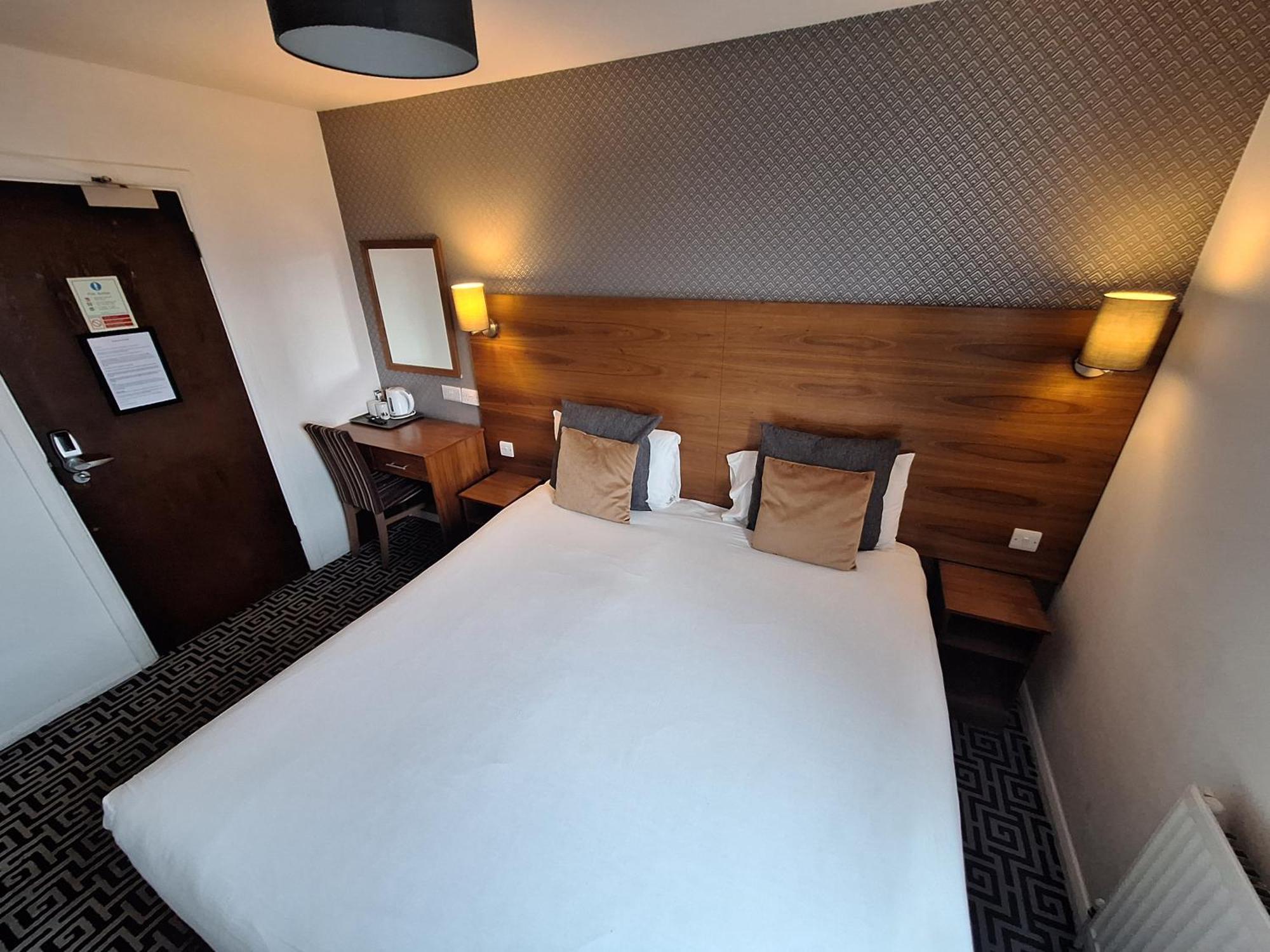 Stockwood Hotel - Luton Airport Extérieur photo