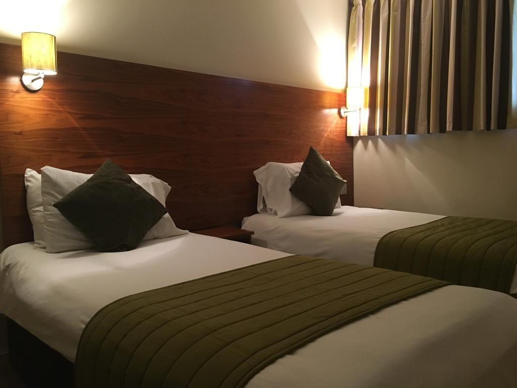 Stockwood Hotel - Luton Airport Extérieur photo